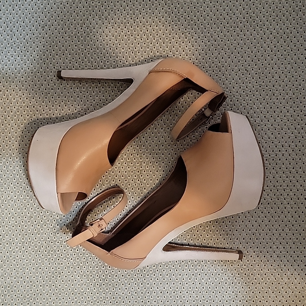 NWB Boutique 9 Tan Leather Peep-toe Platform Stillettos Size:9.5